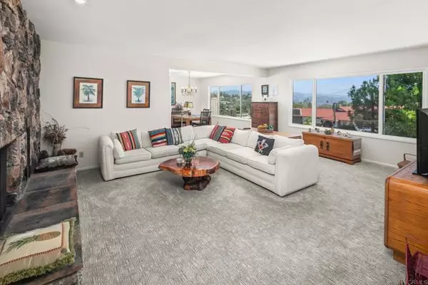 El Cajon, CA 92020,182 Dewitt Court