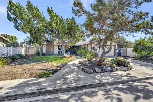 La Mesa, CA 91941,10743 Flambeau Place