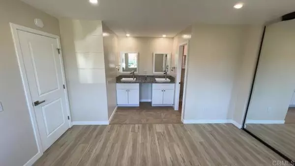 Santee, CA 92071,8732 Crossway Court #33