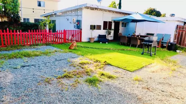 Chula Vista, CA 91911,158 E L St