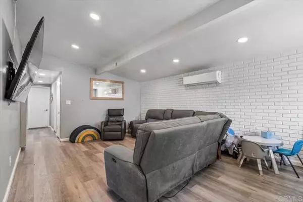 Spring Valley, CA 91977,608 San Miguel St