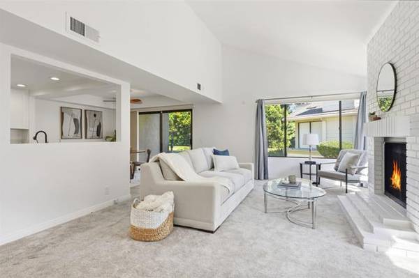 10304 Crosscreek, San Diego, CA 92131