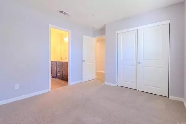 Bakersfield, CA 93313,5803 Vespucci Avenue