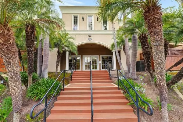 4570 54th #208, San Diego, CA 92115