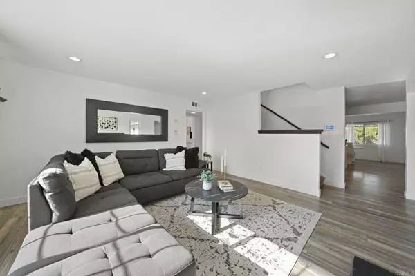 San Diego, CA 92114,6988 Madrone Avenue