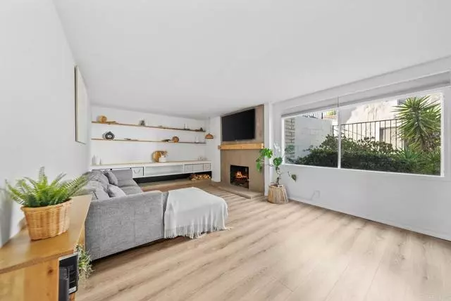 Escondido, CA 92025,806 E 4Th Avenue #7