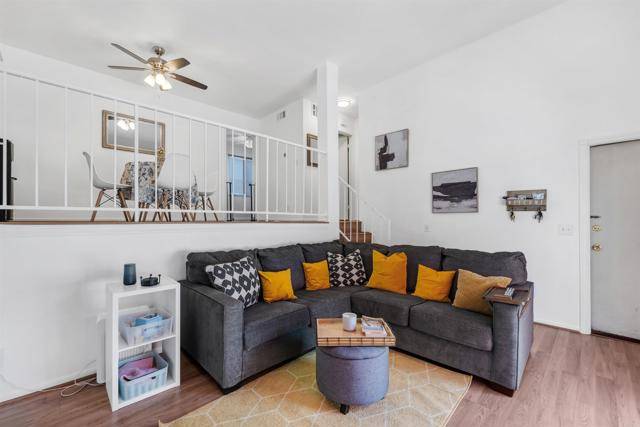 14293 Foothill Blvd #19, Sylmar (los Angeles), CA 91342