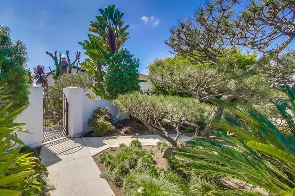 Solana Beach, CA 92075,1015 Via Mil Cumbres