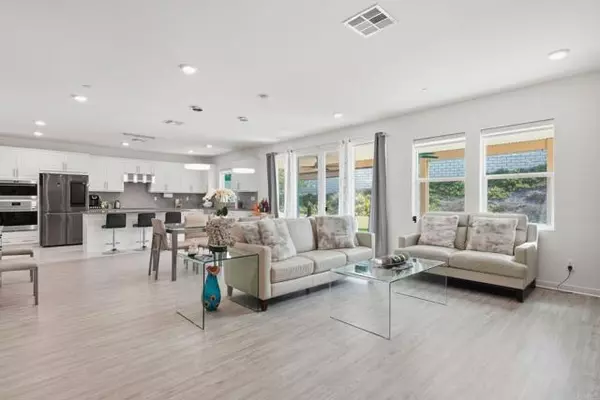 Valley Center, CA 92082,27983 Evergreen Way