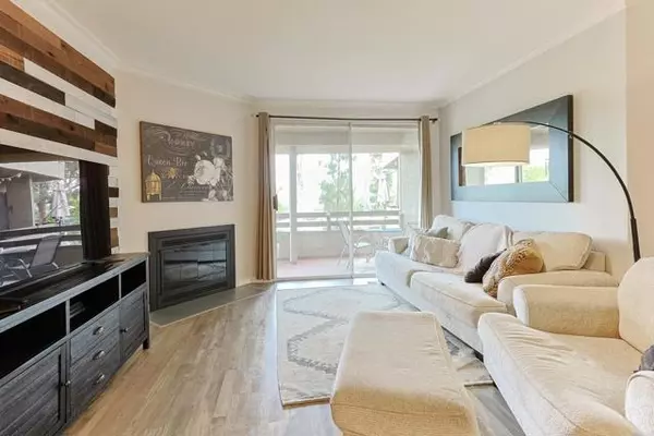 Santee, CA 92071,7354 Mission Trails #105