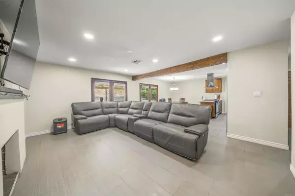 Lemon Grove, CA 91945,1434 San Altos Place