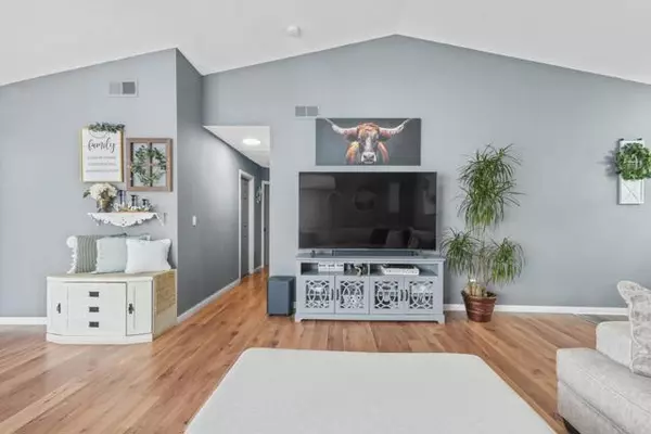 Ramona, CA 92065,722 8Th Street