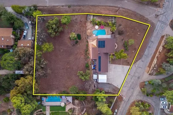 El Cajon, CA 92021,126 La Cresta Heights Rd