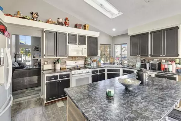 Murrieta, CA 92562,39820 Osprey Road
