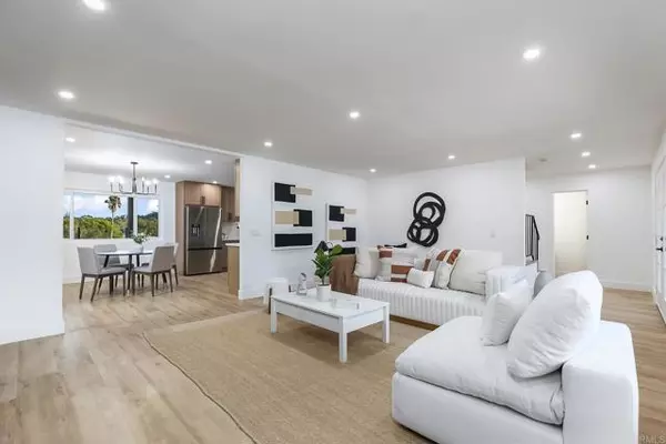 La Mesa, CA 91942,5995 BROADMOOR DR