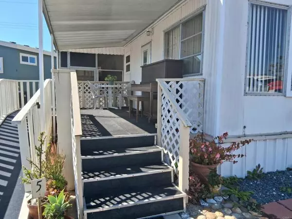 Chula Vista, CA 91911,1425 2nd Ave. #5