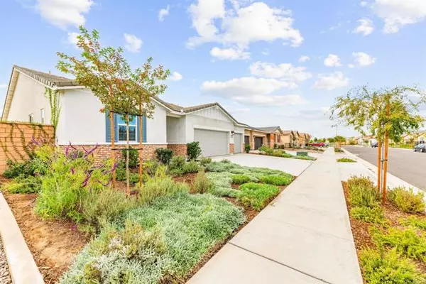 Hemet, CA 92545,5189 Corral Way