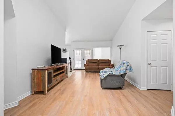 Murrieta, CA 92563,39938 Pearl Drive