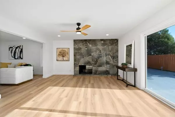Oceanside, CA 92056,2858 Lehigh Court