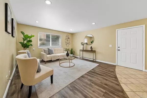 Spring Valley, CA 91977,9860 Dale Avenue #D2