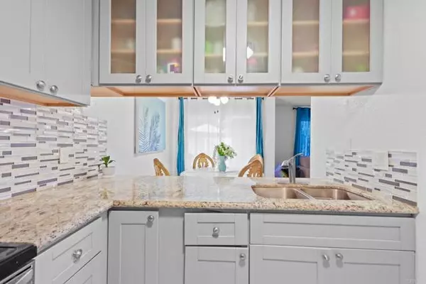 San Diego, CA 92105,2872 47th Street