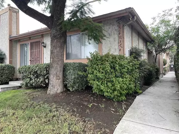 3306 Elm Avenue, Long Beach, CA 90807