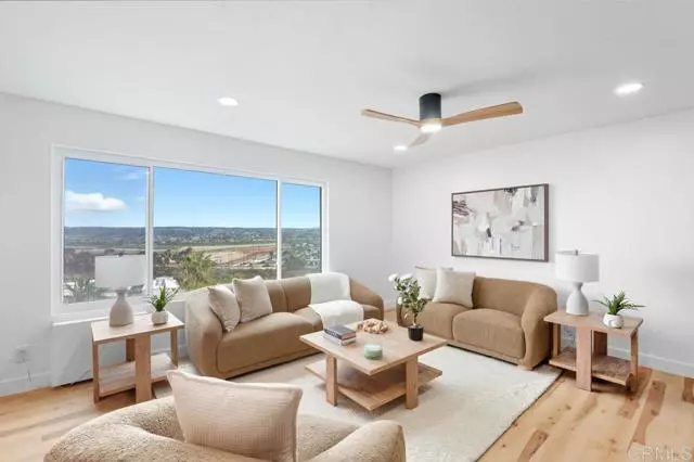 Oceanside, CA 92057,3606 Vista Rey #37