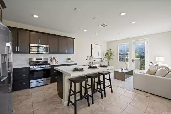 Escondido, CA 92029,21547 Trail Blazer Lane