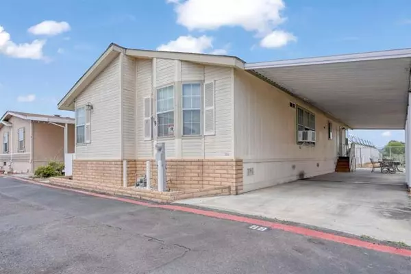 2888 Iris Ave #99, San Diego, CA 92154