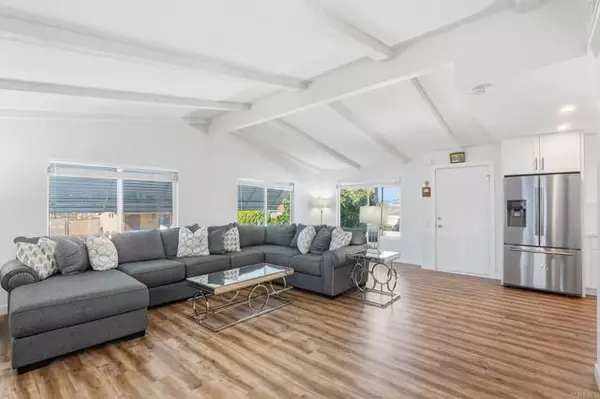 San Marcos, CA 92078,1195 La Moree #98