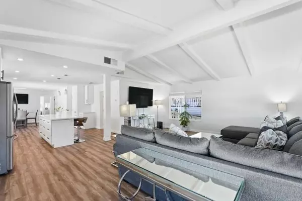 San Marcos, CA 92078,1195 La Moree #98