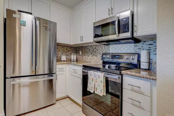 El Cajon, CA 92021,1423 Graves Avenue #232