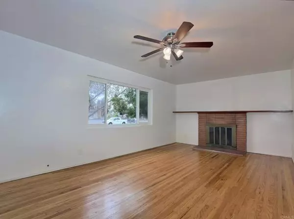 El Cajon, CA 92020,1117 Lorna Avenue