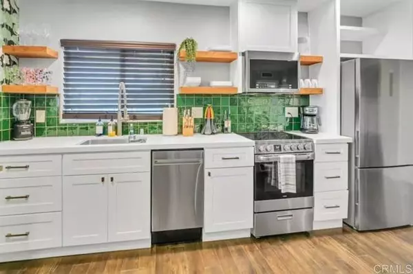 San Diego, CA 92109,1145 Emerald St #Rear (alley)