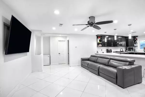 Chula Vista, CA 91911,1116 Second Avenue