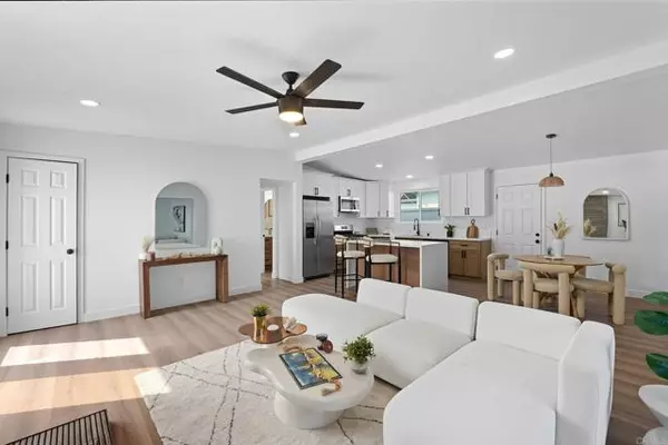 El Cajon, CA 92020,730 W Chase Avenue