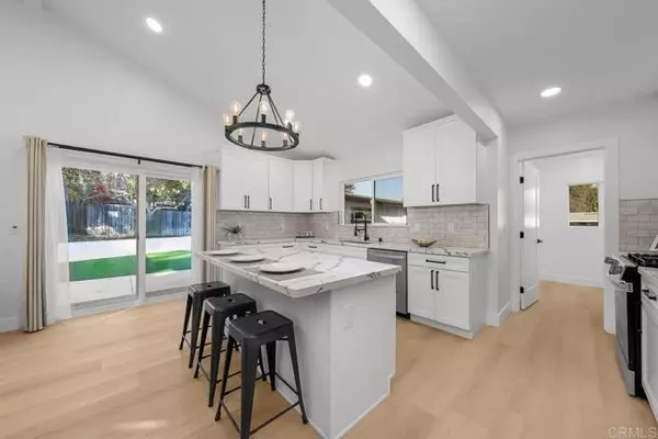 La Mesa, CA 91942,7118 Stanford Ave.