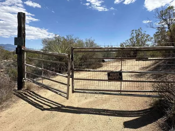 Anza, CA 92539,59675 Upper Tule Road