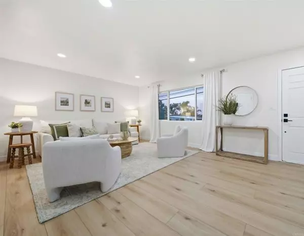 Chula Vista, CA 91911,98 E Naples Street