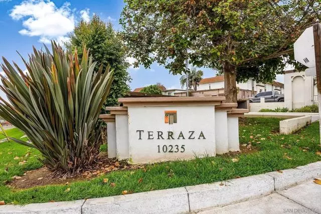 Spring Valley, CA 91977,10235 Madrid Way #114