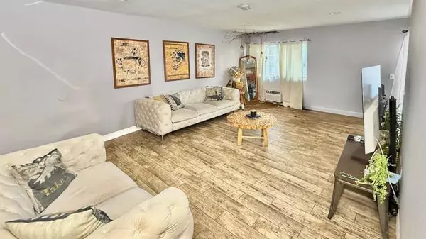 Spring Valley, CA 91977,10235 Madrid Way #114