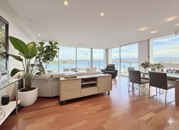 1810 Avenida del Mundo #503, Coronado, CA 92118