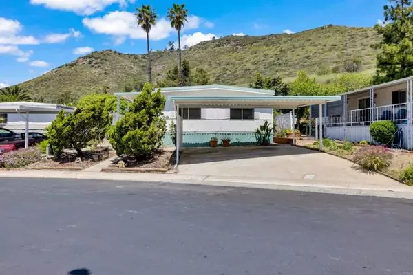 El Cajon, CA 92021,1120 Pepper Dr #17