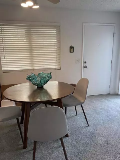 Carlsbad, CA 92009,3463 Caminito Sierra