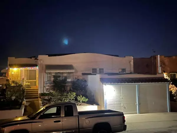 San Diego, CA 92103,2830 Columbia Street