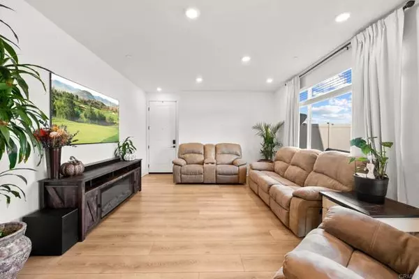 Chula Vista, CA 91911,841 Hana Avenue #1