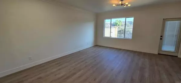 Chula Vista, CA 91915,1165 Latigo #5