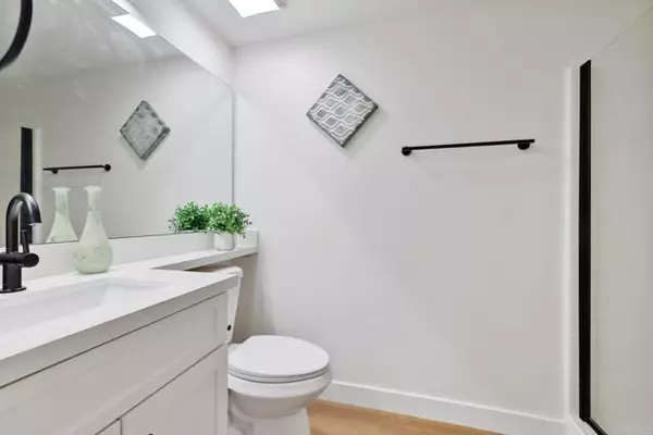 Covina, CA 91722,511 N Lark Ellen Avenue #F