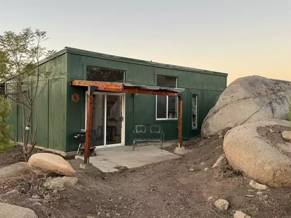 Fallbrook, CA 92028,2494 Lane