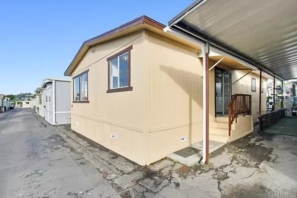 San Diego, CA 92114,402 63rd Street #115